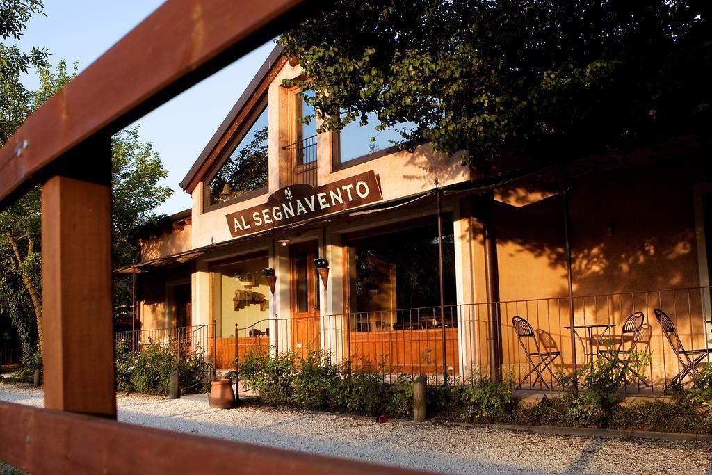 Al Segnavento - Foresteria ゼラリーノ エクステリア 写真